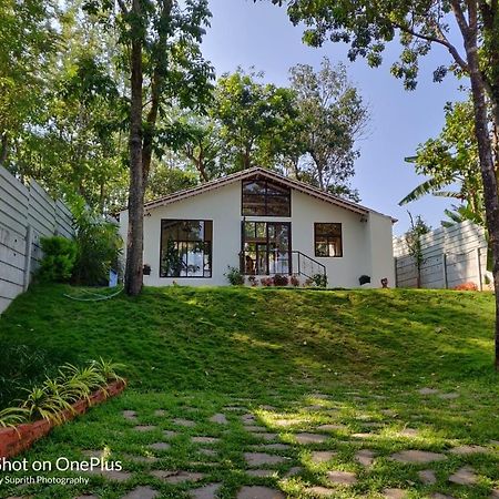 Aakriti Homestay Chikmagalur Ngoại thất bức ảnh